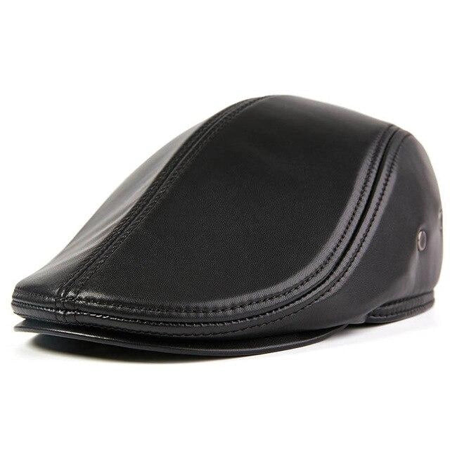 Casquette Plate en Cuir Noir - Gothamite 1